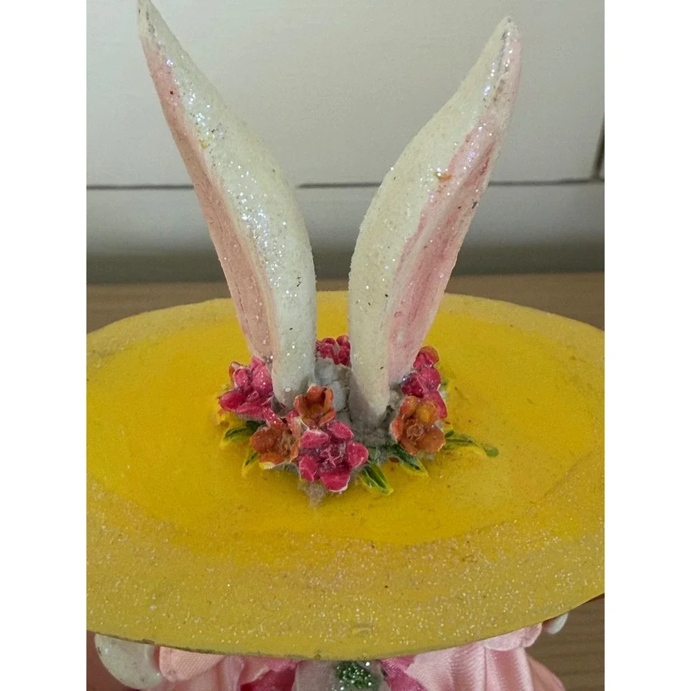 Vintage Krinkles Patience Brewster Artist Bunny Rabbit Figurine Dept 56 Easter